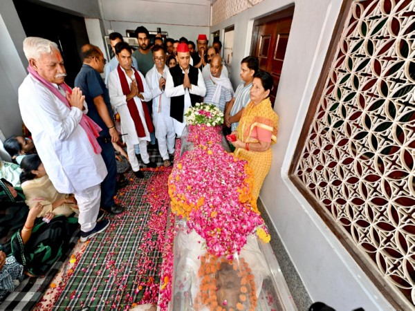 SP Chief Akhilesh Yadav in Farrukhabad (Photo: Akhilesh Yadav/X)