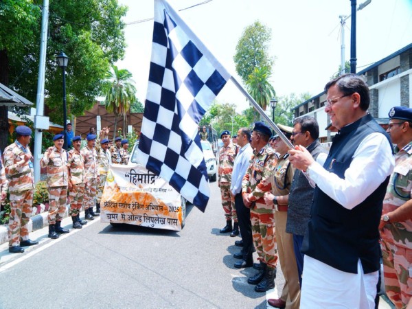 Uttarakhand CM Pushkar Singh Dhami flags off ITBP’s Himadri Trekking Expedition-2025 (Photo/CMO)