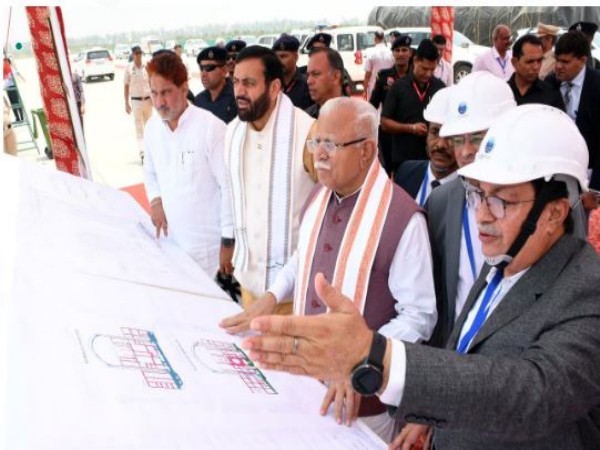   Haryana CM Nayab Singh Saini and Union Minister Manohar Lal visited Haryana Anu Vidyut Pariyojana (Photo/Haryana Govt)