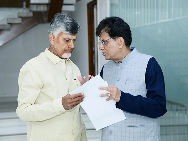 Andhra Chief Minister N Chandrababu Naidu and Union Commerce Minister Piyush Goyal (Image: X/@AndhraPradeshCM)