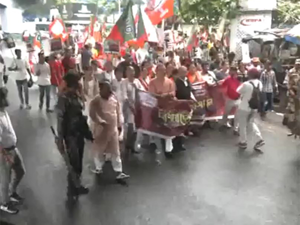 BJP protests Tagore's Bangladesh home vandalism in Kolkata. (Photo/ANI)