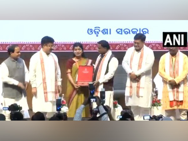 Odisha CM Mohan Charan Majhi hands over 964 appointment letters at a recruitment fair. (Photo/ANI)