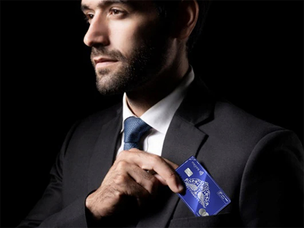 Luxury at Your Fingertips: Unveiling the World of Metal Credit Cards