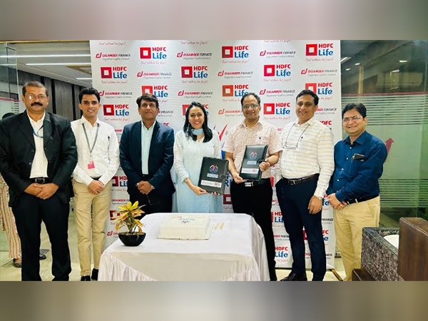 HDFC Life and Digamber Capfin Ltd. Collaborate to Cover Micro Loans and Make Life Insurance Accessible for All