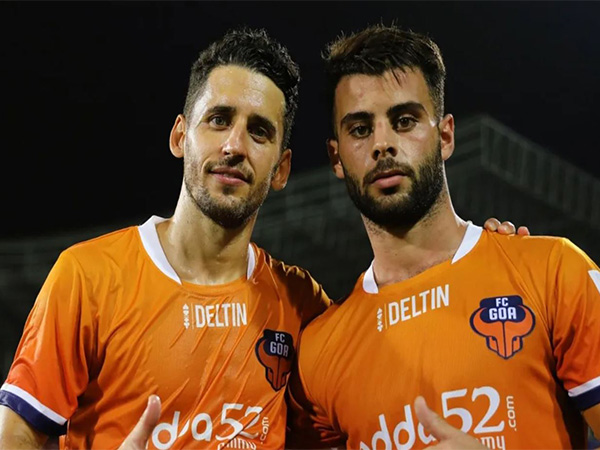Ferran Corominhas and Hugo Boumous (Photo: ISL)