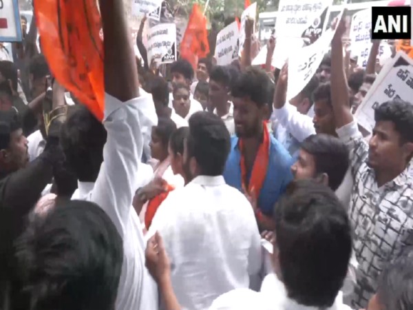 Members of the ABVP protested at Bus Bhavan (Photo/ANI)
