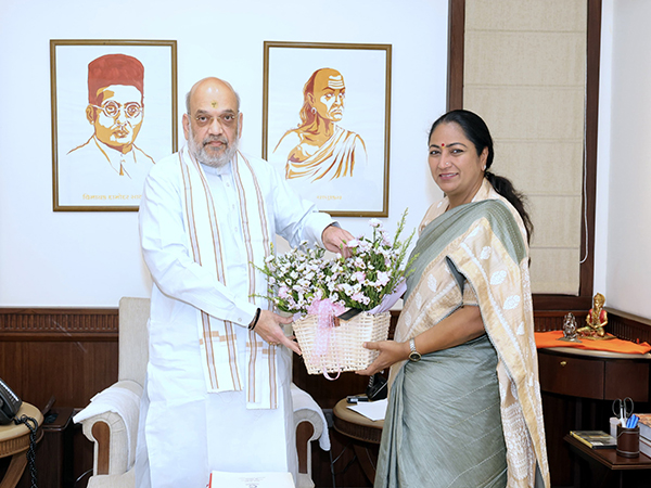 Union Home Minister Amit Shah and Delhi CM Rekha Gupta  (Photo/@gupta_rekha)