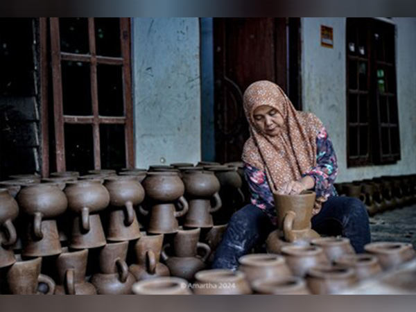 Fintech Pioneer Amartha Secures $55M from European Development Finance Institutions to Empower Women Entrepreneurs in Rural Indonesia