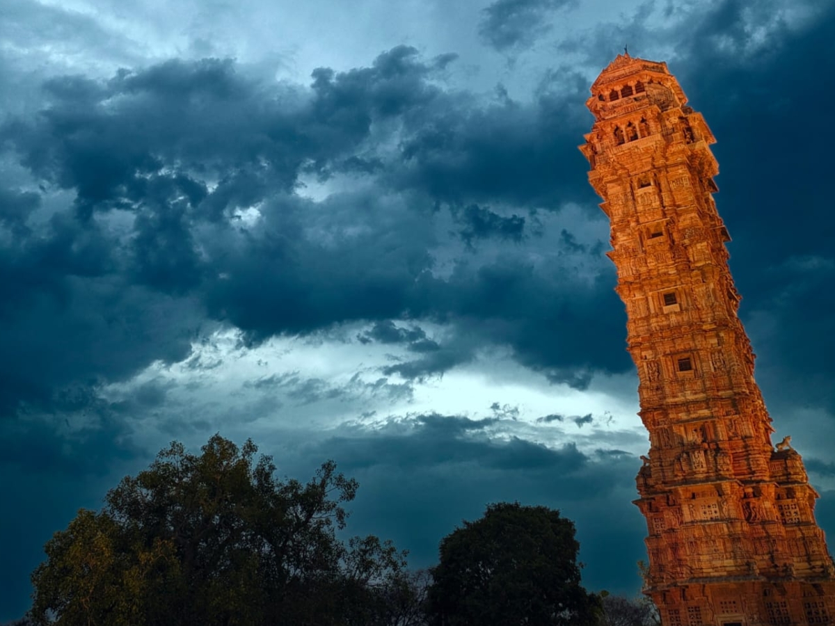 Chittorgarh Fort lights up Times Square, captured by local resident Varun Ahuja — a powerful cultural moment from small-town India.