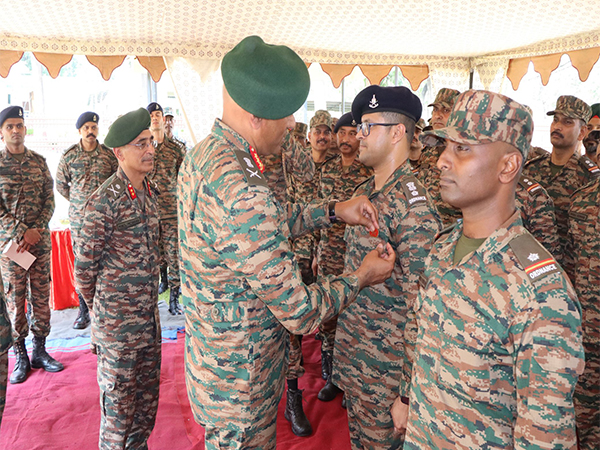 Lt Gen Pratik Sharma reviews operational logistics unit (Photo/X/@NorthernComd_IA)