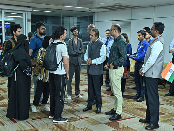 Students from Iran at the Delhi Airport (Photo/ANI)
