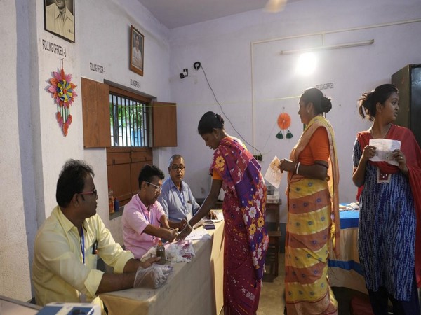 Voters at a booth in Kaliganj, West Bengal (Photo/@CEOWestBengal)