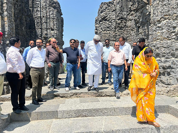 Union Minister Gajendra Singh Shekhawat visits Sun Temple in Anantnag (Photo/ X @gssjodhpur)