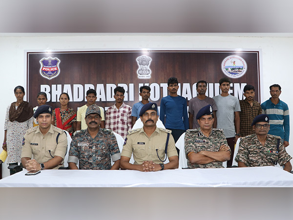 12 members belonging to banned CPI (Maoist) Party surrender (Photo/ANI)