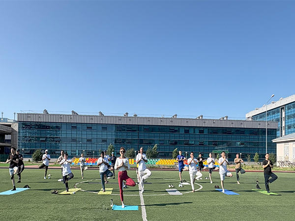 People performs Yoga in Kazakhstan (Photo/IndianArmy)