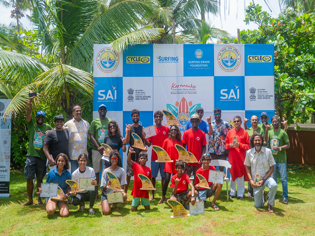 The title winnners at Indian Open of Surfing. (Photo- Surfing Swami Foundation)
