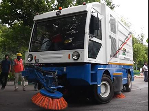 Karnataka Dy CM DK Shivakumar announces launch of CityCat cleaning vehicle for Bengaluru (Photo/X@DKShivakumar)