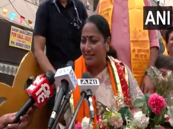  Delhi CM Rekha Gupta participates in Sree Jagannath Rath Yatra in Kamla Nagar. (Photo/ANI)