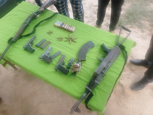 The seized arms and ammunition by Karbi Anglong Police (Photo/X @assampolice)