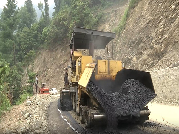 Ongoing development of Rajouri-Thanamandi-Bufliaz-Surankote road (Photo/ANI) 