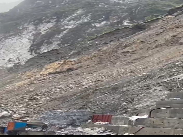 Visuals form the Badrinath National Highway (Photo/X@Chardhampolice)