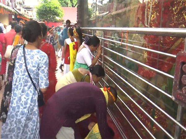 Devotees visiting  Kamakhya temple (Photo/ANI)