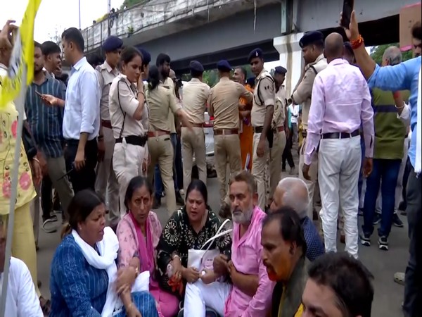 Jan Suraaj Party workers staged a protest (Photo/ANI)
