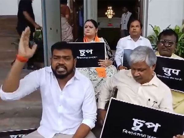 BJP MLAs protesting outside WB Assembly (Photo/ANI)