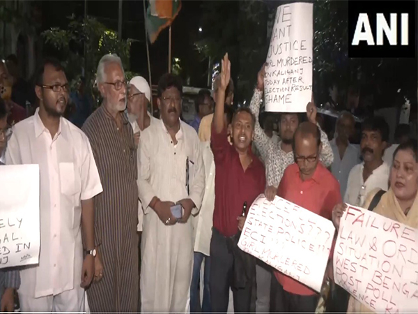 Congress protests in Kolkata over death of 13-year-old girl in explosion. (Photo/ANI)