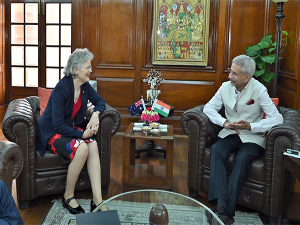 External Affairs Minister S Jaishankar, South Australia Governor Frances Adamson (Image Credit: X/@DrSJaishankar)