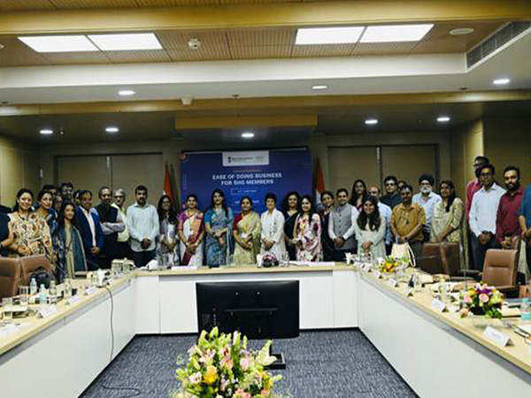 DAY-NRLM hosts brainstorming session on ease of doing business for SHG members (Photo/PIB) DAY-NRLM hosts brainstorming session on ease of doing business for SHG members (Photo/PIB)