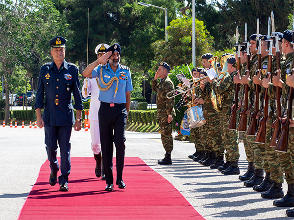 Air Chief Marshal AP Singh visits Greece receives Guard of Honour upon arrival. (Photo/X@IAF)