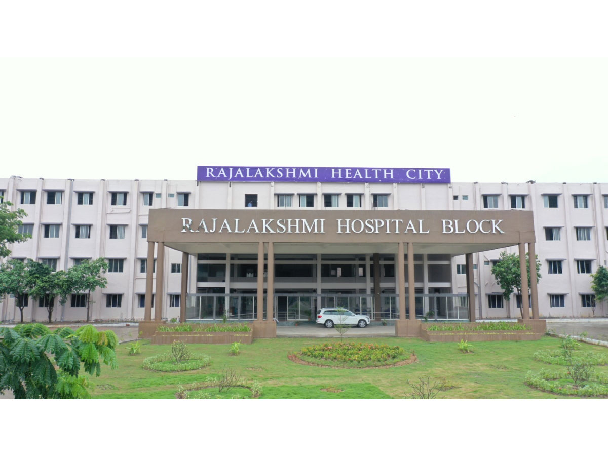 Doctors at Annaii Medical College at Rajalakshmi HealthCity Remove Rare 2-kg Abdominal Tumour in Groundbreaking Surgery