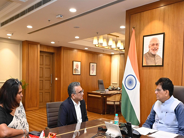 Union Minister Piyush Goyal holds meeting with top executives of L'Oréal India (Photo/X-@piyushgoyal) 