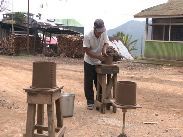 Making black pottery by hand in Nungbi village (Photo/ANI) 