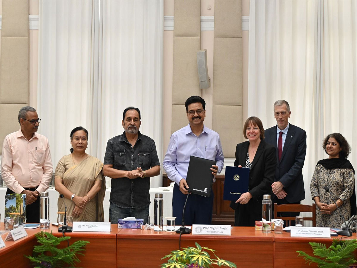 MoU was exchanged between Prof. Yogesh Singh, Vice Chancellor, University of Delhi, and Prof. Shearer West, Vice Chancellor and President, University of Leeds (Photo/ANI)