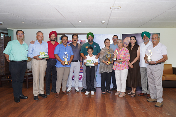 Pitch & Putt Golf Tournament Tour