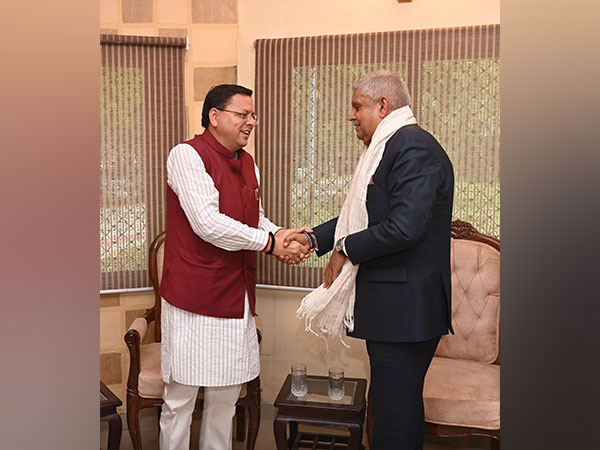 Uttarakhand Chief Minister Pushkar Singh Dhami with Vice President Jagdeep Dhankhar in Haldwani (Photo/X:@pushkardhami) 