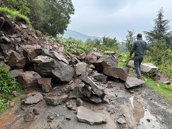 Heavy rain triggers landslides and flash floods across Himachal Pradesh (Photo Source: Solan District Police)
