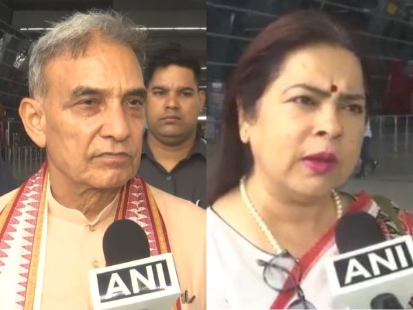 BJP's  fact-finding committee members Satpal Singh (left) and Meenakshi Lekhi (Photo/ANI)