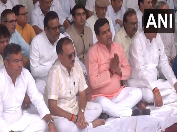 Parvesh Verma, BJP leaders attend prayer meeting on 18th death anniversary of Sahib Singh Verma (Photo/ANI) 