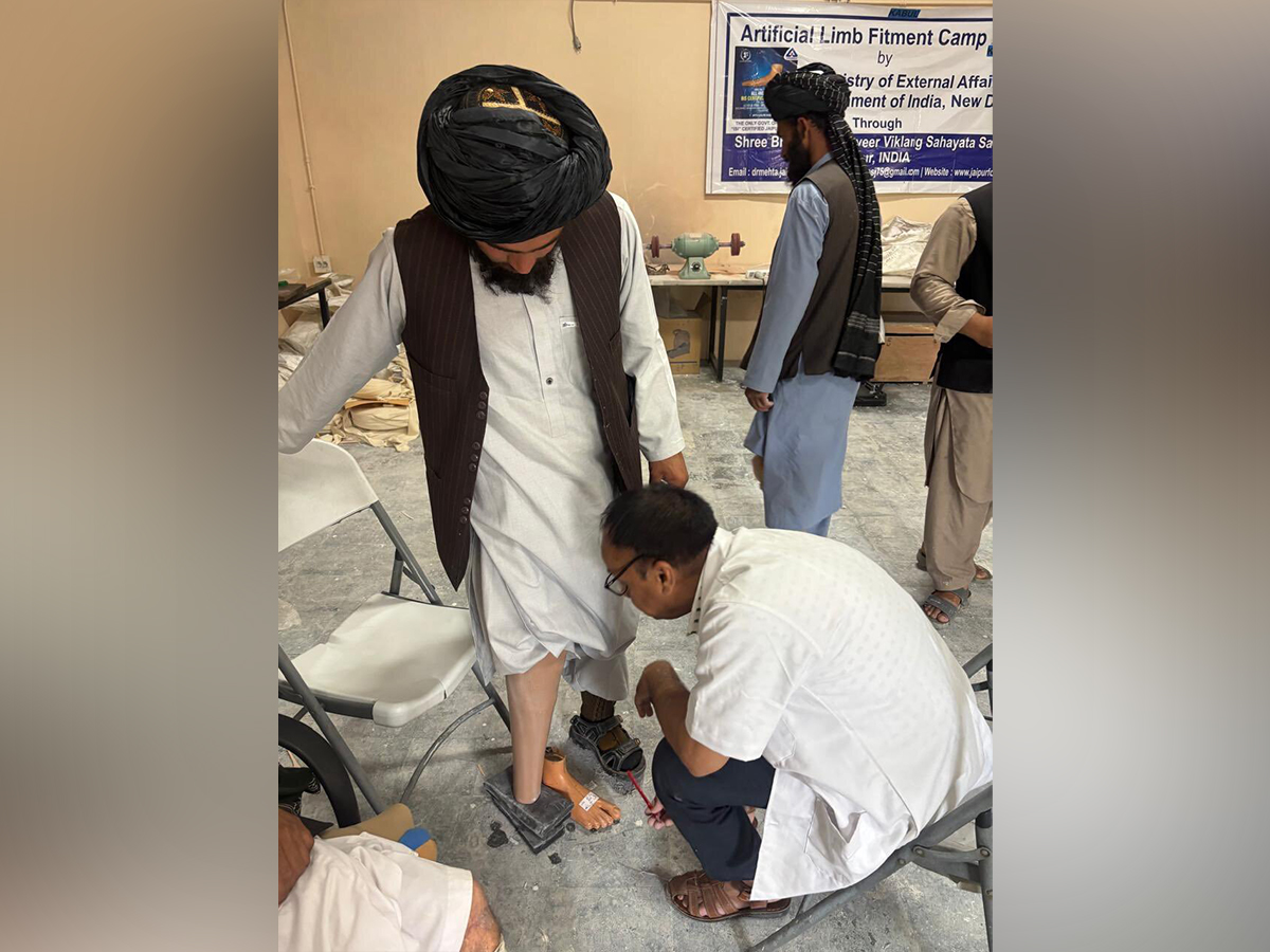 Afghan amputee fitted with prosthetic limb at India-backed Jaipur Foot camp in Kabul (Image: X/@MEAIndia)