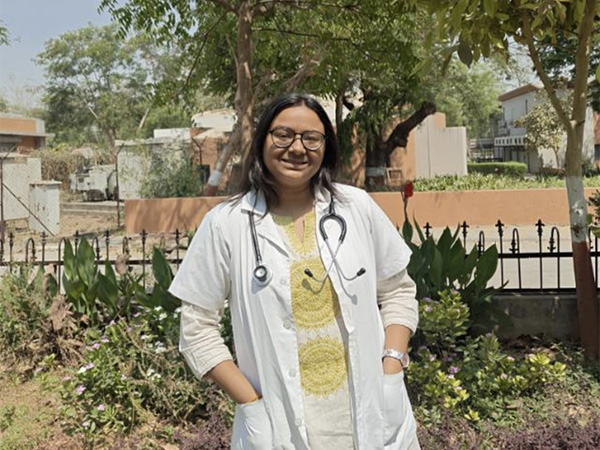 Pratibhaben Chauhan from Jamnagar completed MBBS at Narendra Modi Medical College, Ahmedabad (Photo/GujaratCMO)