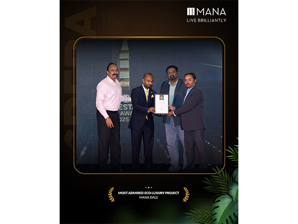 Team Mana receiving the award for Mana Dale