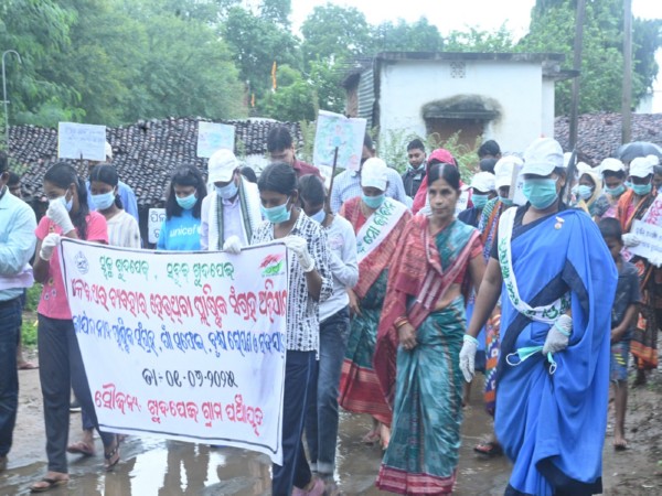 Nuapada conducts mega Cleanliness drive (Photo/ANI)