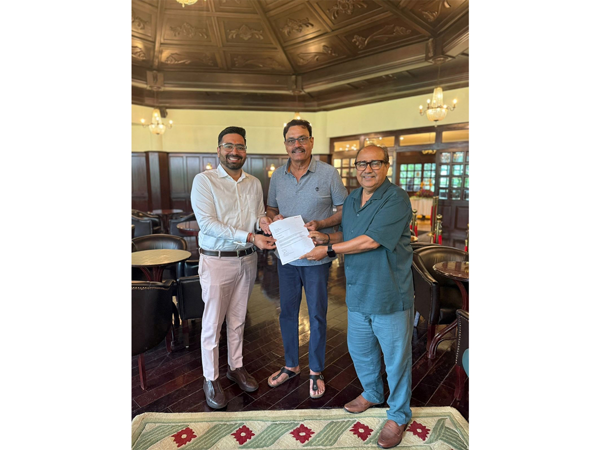 CashnTech Backs Young Cricketer Ayush Shinde in Partnership with Cricket Legend Dilip Vengsarkar