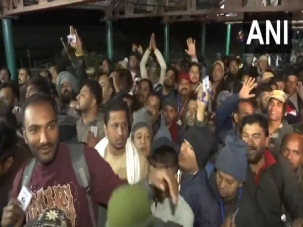 Another batch of devotees set to depart for the pilgrimage to the Holy cave of Shri Amarnath Baba (Photo/ANI)