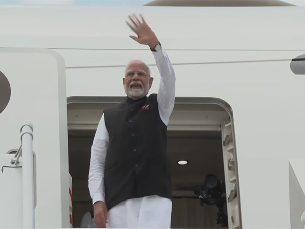 PM Modi concludes visit to Ghana. (Photo/ANI,DD)