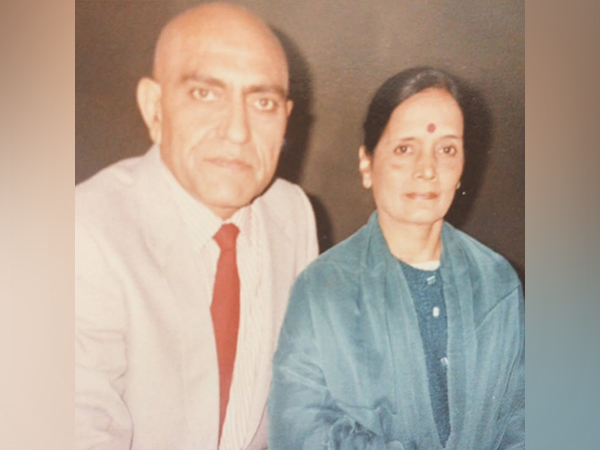 Late actor Amrish Puri and his wife Urmila (Image source: Instagram @vardhanpuri02)
