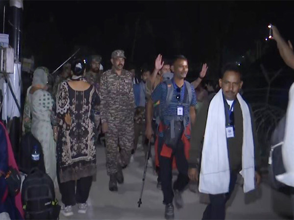 Second batch of devotees depart for the Amarnath Yatra (Photo/ANI)